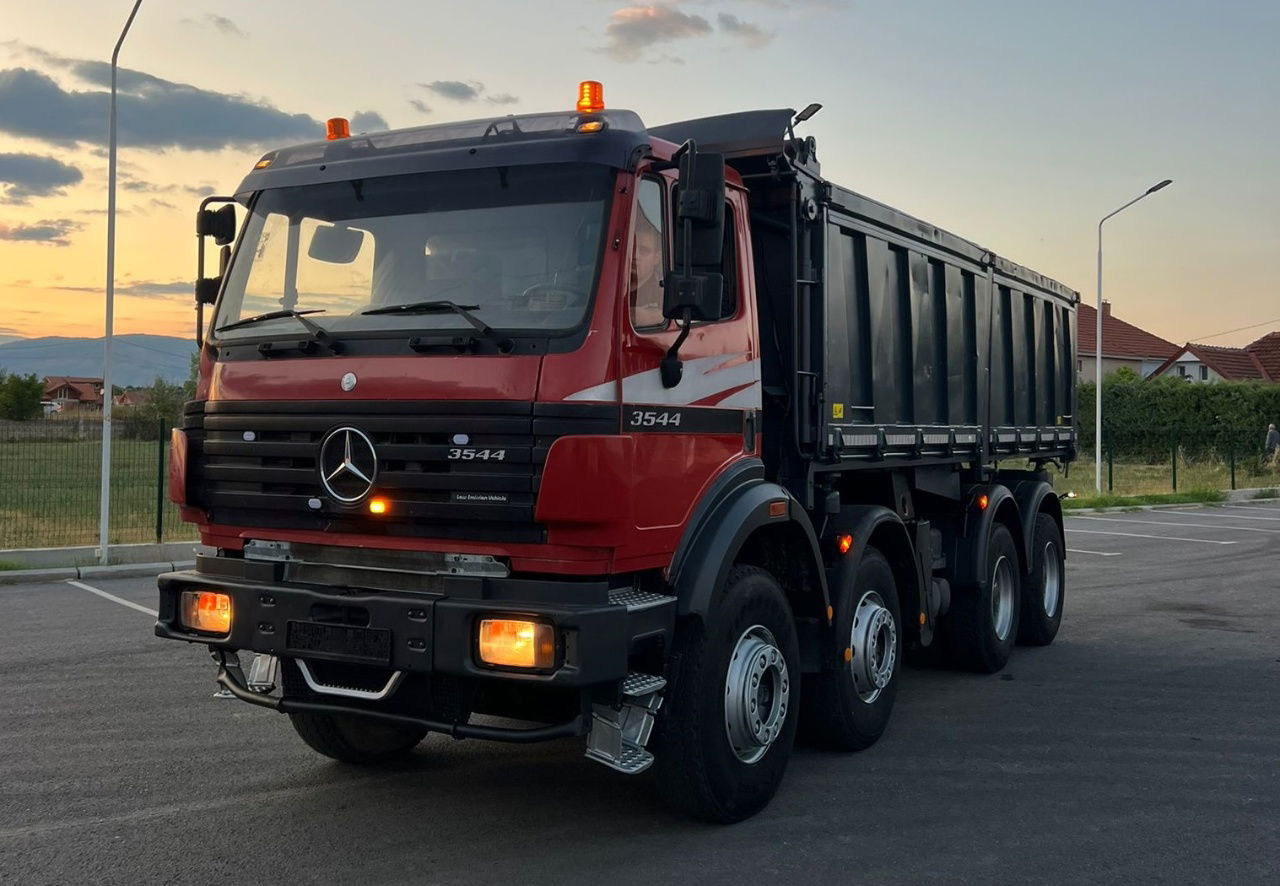 Mercedes-Benz SK 3544 8X4 K tipper - AC - retarder - Otros maquinaria: foto 1 Mercedes-Benz SK 3544 8X4 K tipper - AC - retarder - Otros maquinaria: foto 1