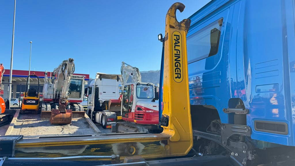 Scania P 360 6x2 palfinger abroll tipper - steering axle - Camión portacontenedore/ Intercambiable: foto 5 Scania P 360 6x2 palfinger abroll tipper - steering axle - Camión portacontenedore/ Intercambiable: foto 5
