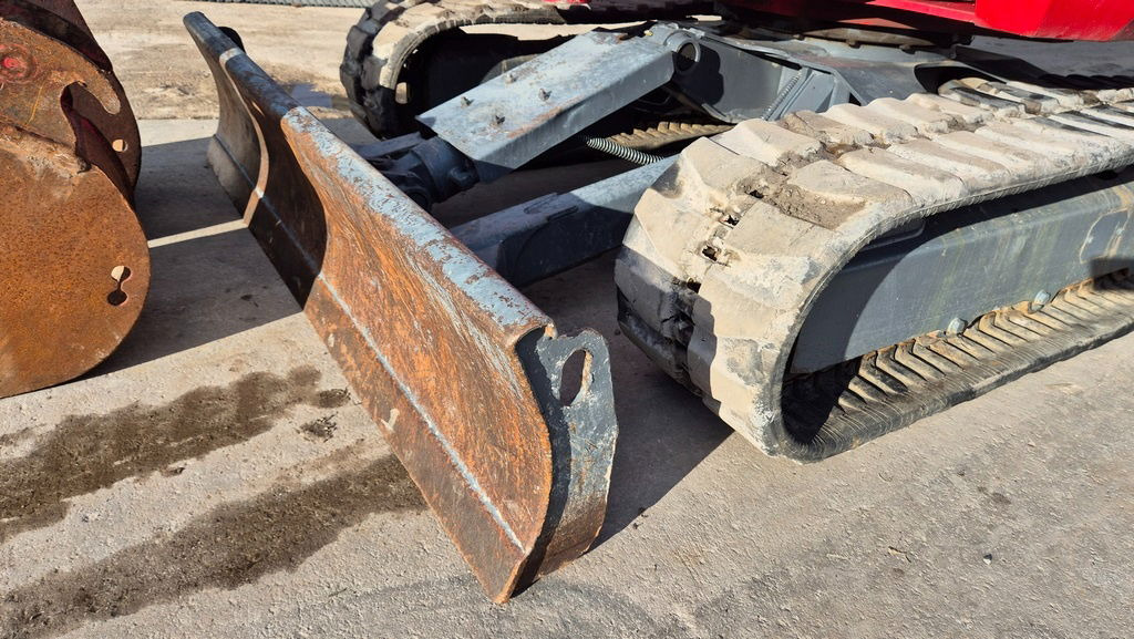 Takeuchi TB138FR - Powertilt - 3X Buckets - 2015 Year - Miniexcavadora: foto 5 Takeuchi TB138FR - Powertilt - 3X Buckets - 2015 Year - Miniexcavadora: foto 5