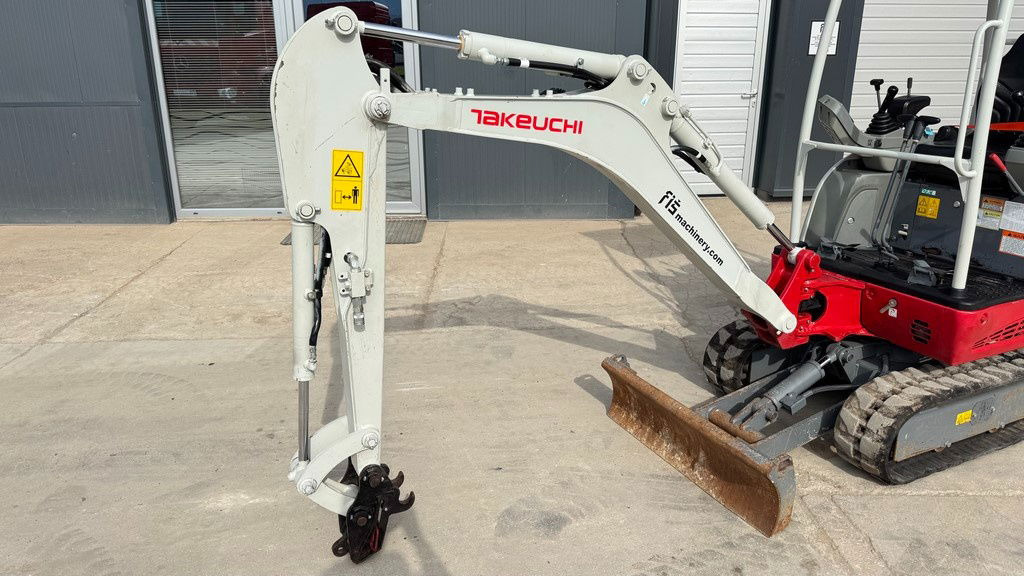 Takeuchi TB216 - 2022 Year - 765 Hours - Miniexcavadora: foto 5 Takeuchi TB216 - 2022 Year - 765 Hours - Miniexcavadora: foto 5