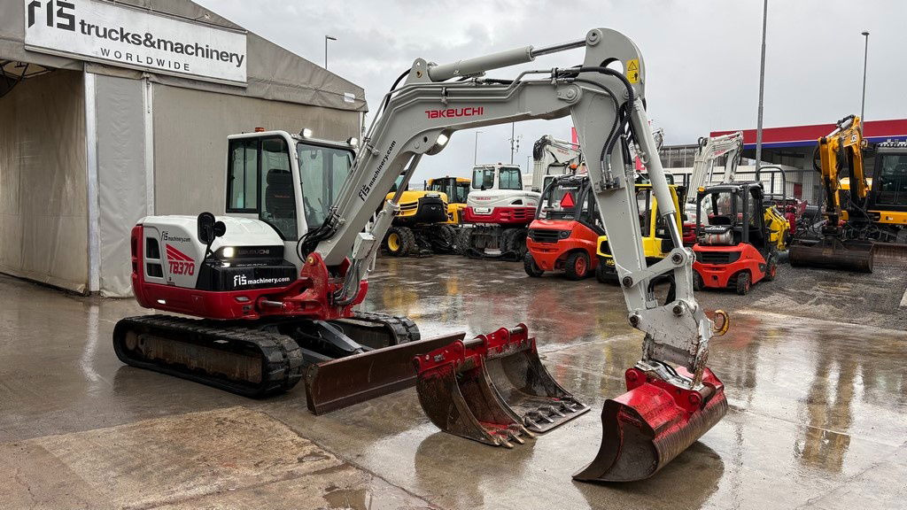 Takeuchi TB370 - Powertilt - 3X Buckets - 2021 Year - 3025 Working Hours - Miniexcavadora: foto 5 Takeuchi TB370 - Powertilt - 3X Buckets - 2021 Year - 3025 Working Hours - Miniexcavadora: foto 5