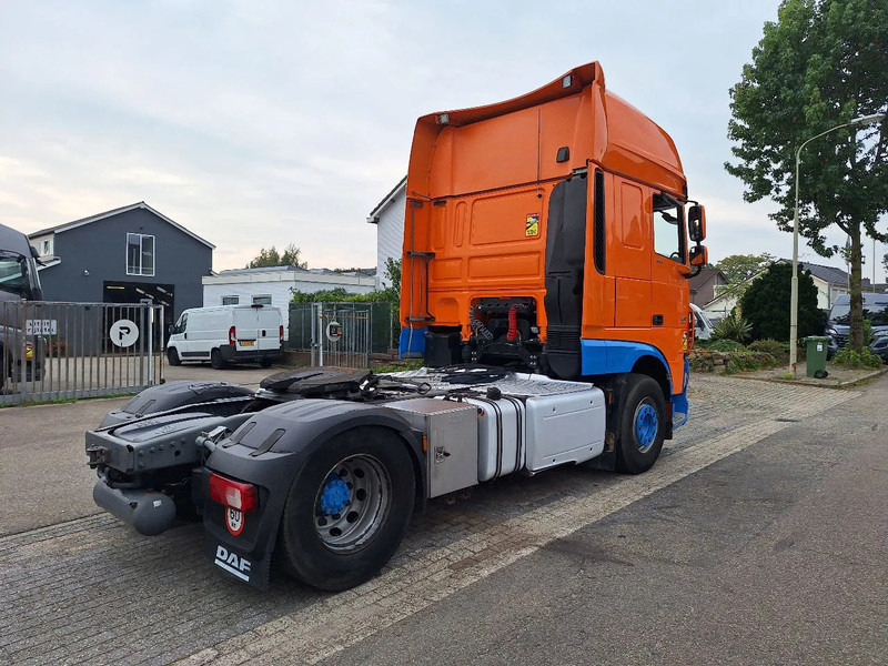 DAF XF 460 XF 460 MET ZF RETARDER - Cabeza tractora: foto 4 DAF XF 460 XF 460 MET ZF RETARDER - Cabeza tractora: foto 4