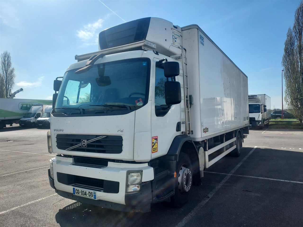 VOLVO FE - Camión frigorífico: foto 2 VOLVO FE - Camión frigorífico: foto 2