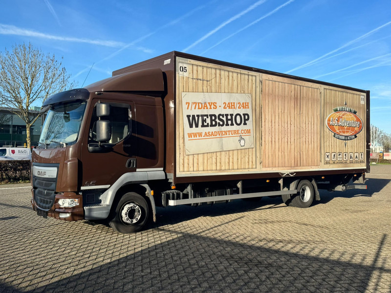 DAF LF 220 - Camión caja cerrada: foto 2 DAF LF 220 - Camión caja cerrada: foto 2