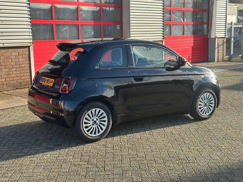Fiat 500 E - Hatchback: foto 4 Fiat 500 E - Hatchback: foto 4