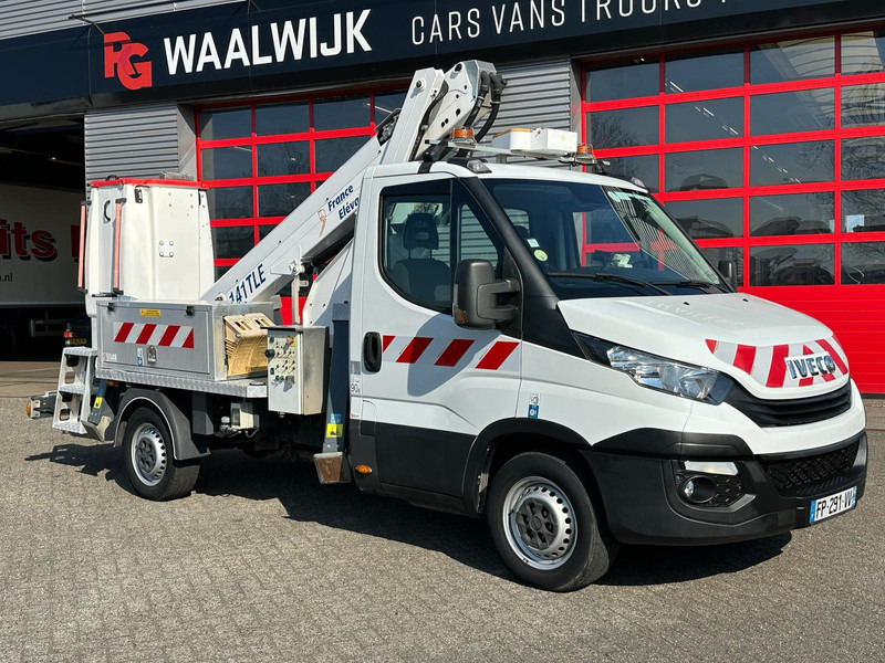 Iveco Daily 35S14 278 draaaiuren, 4x gestempeld, 14 meter APK 10-04-2026, KM 40.365 - Furgoneta: foto 4 Iveco Daily 35S14 278 draaaiuren, 4x gestempeld, 14 meter APK 10-04-2026, KM 40.365 - Furgoneta: foto 4