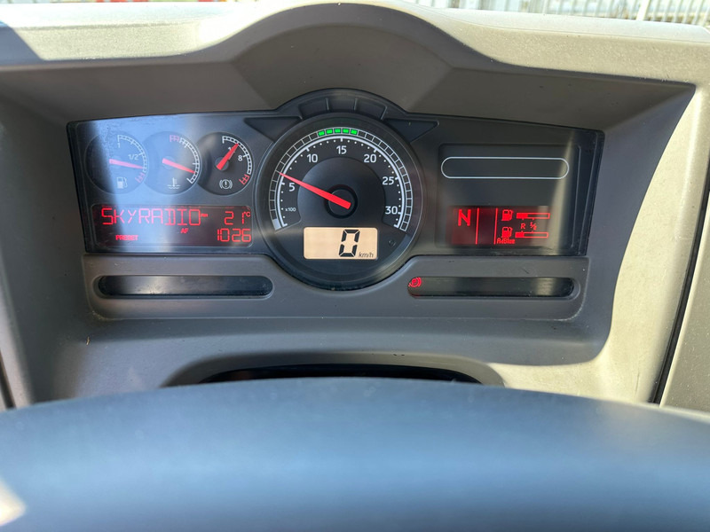 Camión cisterna Renault Premium 270.19: foto 9