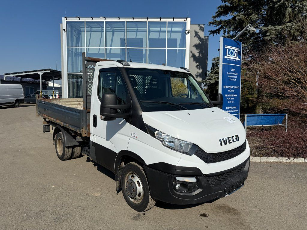 Iveco 35C17 Daily - Volquete furgoneta: foto 2 Iveco 35C17 Daily - Volquete furgoneta: foto 2