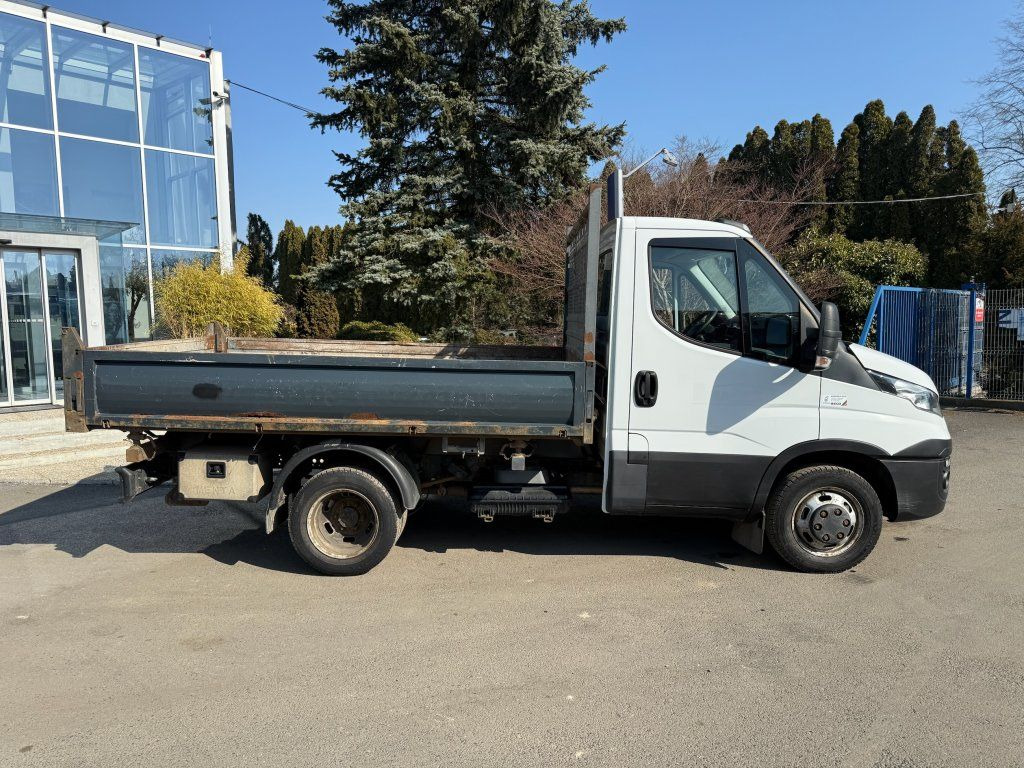 Iveco 35C17 Daily - Volquete furgoneta: foto 3 Iveco 35C17 Daily - Volquete furgoneta: foto 3