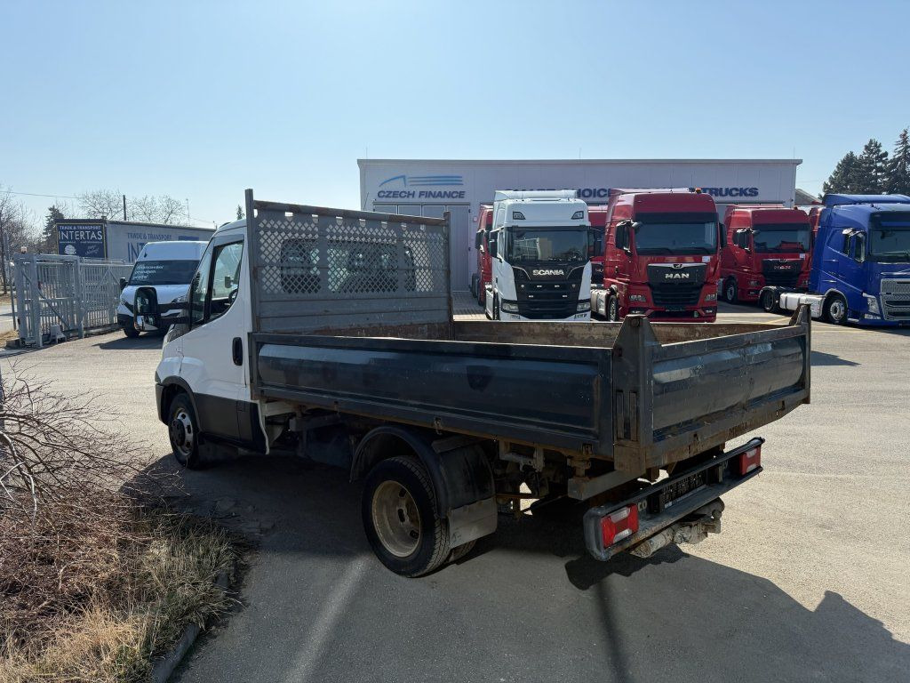 Iveco 35C17 Daily - Volquete furgoneta: foto 5 Iveco 35C17 Daily - Volquete furgoneta: foto 5
