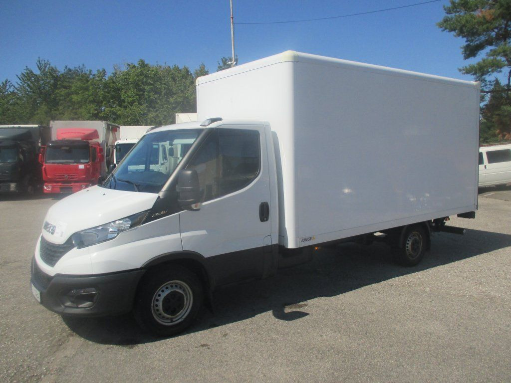 Iveco 35S16 Daily EURO 6 - Furgón: foto 1 Iveco 35S16 Daily EURO 6 - Furgón: foto 1