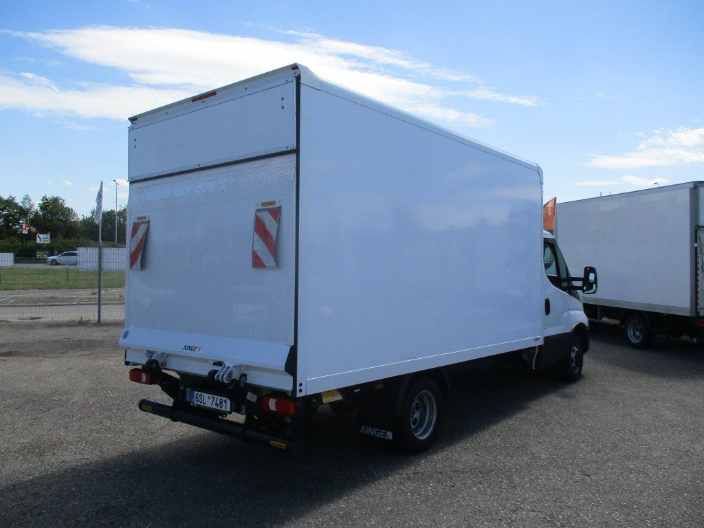 Iveco Daily 35C16, 2.3, HC, 8 palet - Furgoneta caja cerrada: foto 4 Iveco Daily 35C16, 2.3, HC, 8 palet - Furgoneta caja cerrada: foto 4