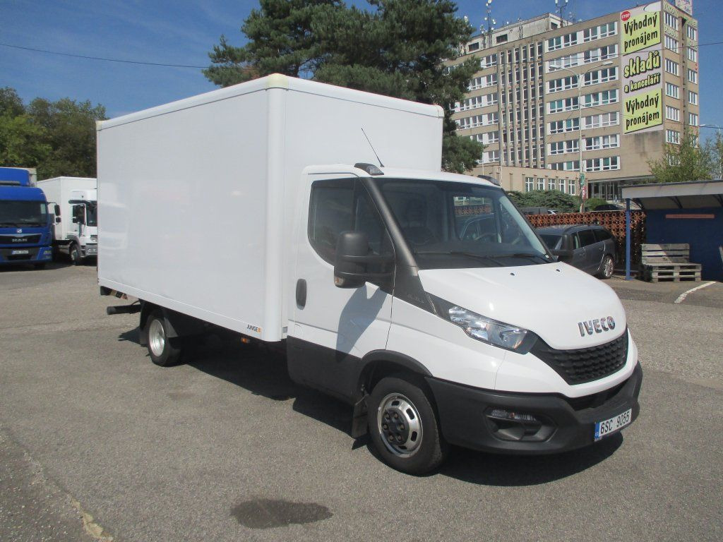 Iveco Daily 35C16 - Furgoneta caja cerrada: foto 3 Iveco Daily 35C16 - Furgoneta caja cerrada: foto 3