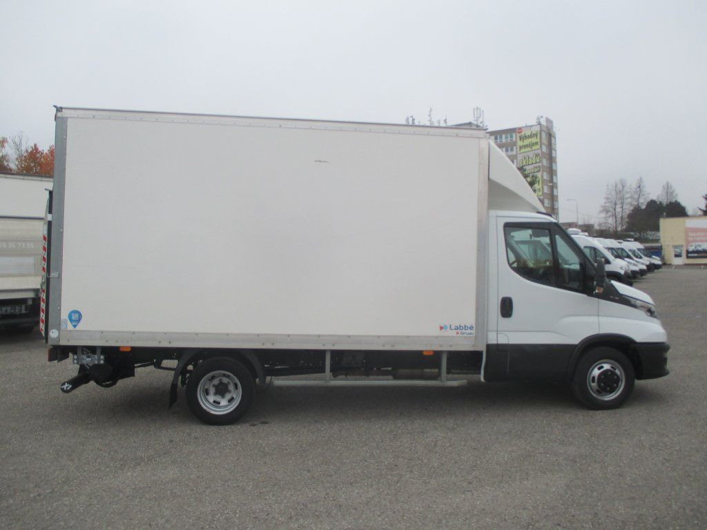 Iveco Daily 35C16 - Furgoneta caja cerrada: foto 4 Iveco Daily 35C16 - Furgoneta caja cerrada: foto 4