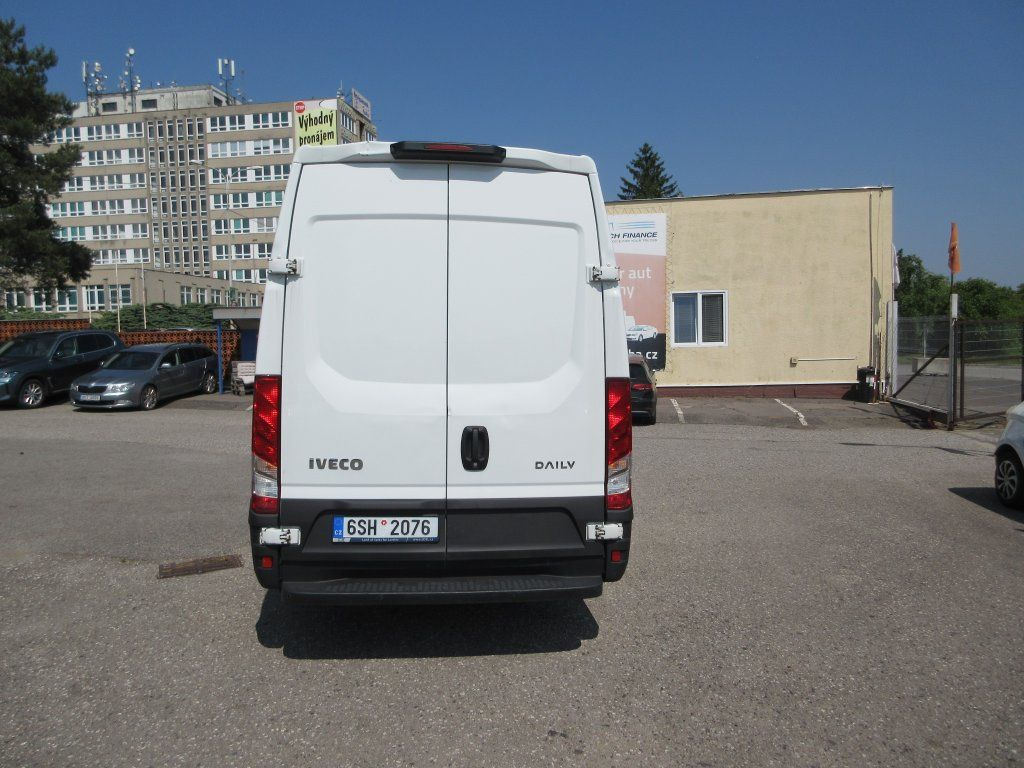 Iveco Daily 35S16 - Furgón: foto 5 Iveco Daily 35S16 - Furgón: foto 5