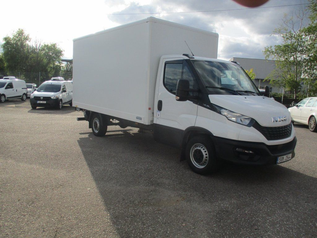 Iveco Daily 35S16 mit LBW - Furgoneta caja cerrada: foto 3 Iveco Daily 35S16 mit LBW - Furgoneta caja cerrada: foto 3