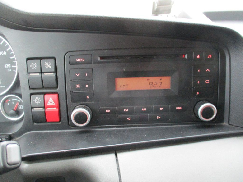 Camión lona MAN TGL 12.250: foto 11