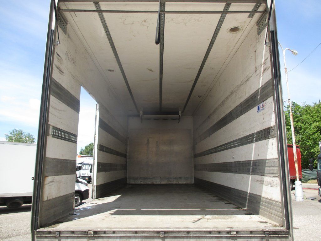 Renault Premium 460 4x2 - Camión frigorífico: foto 5 Renault Premium 460 4x2 - Camión frigorífico: foto 5