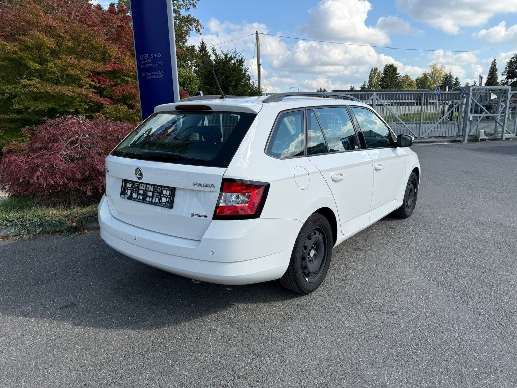 Skoda 1,4TDi kombi - Coche familiar: foto 4 Skoda 1,4TDi kombi - Coche familiar: foto 4
