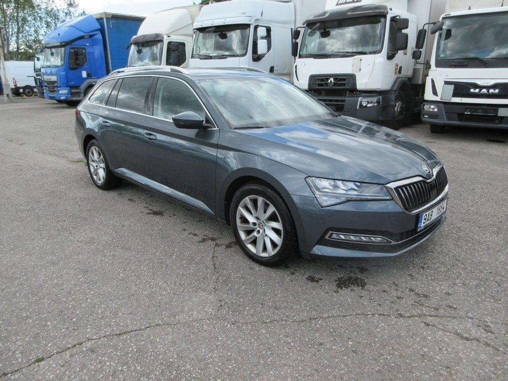 Skoda 2.0 Tdi 147kw 4x4 Style Dsg - Coche familiar: foto 2 Skoda 2.0 Tdi 147kw 4x4 Style Dsg - Coche familiar: foto 2
