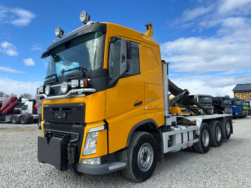 Volvo FH 540 | 8x4 | 197 000 km | HIDASTIN | 10 TON etuakseli | TULOSSA - Camión volquete: foto 1 Volvo FH 540 | 8x4 | 197 000 km | HIDASTIN | 10 TON etuakseli | TULOSSA - Camión volquete: foto 1