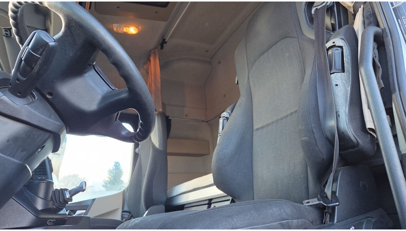 Leasing de Mercedes-Benz Actros 1845 Mercedes-Benz Actros 1845: foto 6