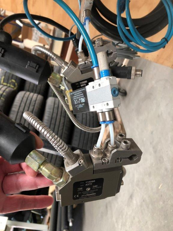 Dynatec Quattro Challenger glue melter with two application nozzles Dy 2002 control unit for 8 channels - Máquina de impresión: foto 5 Dynatec Quattro Challenger glue melter with two application nozzles Dy 2002 control unit for 8 channels - Máquina de impresión: foto 5