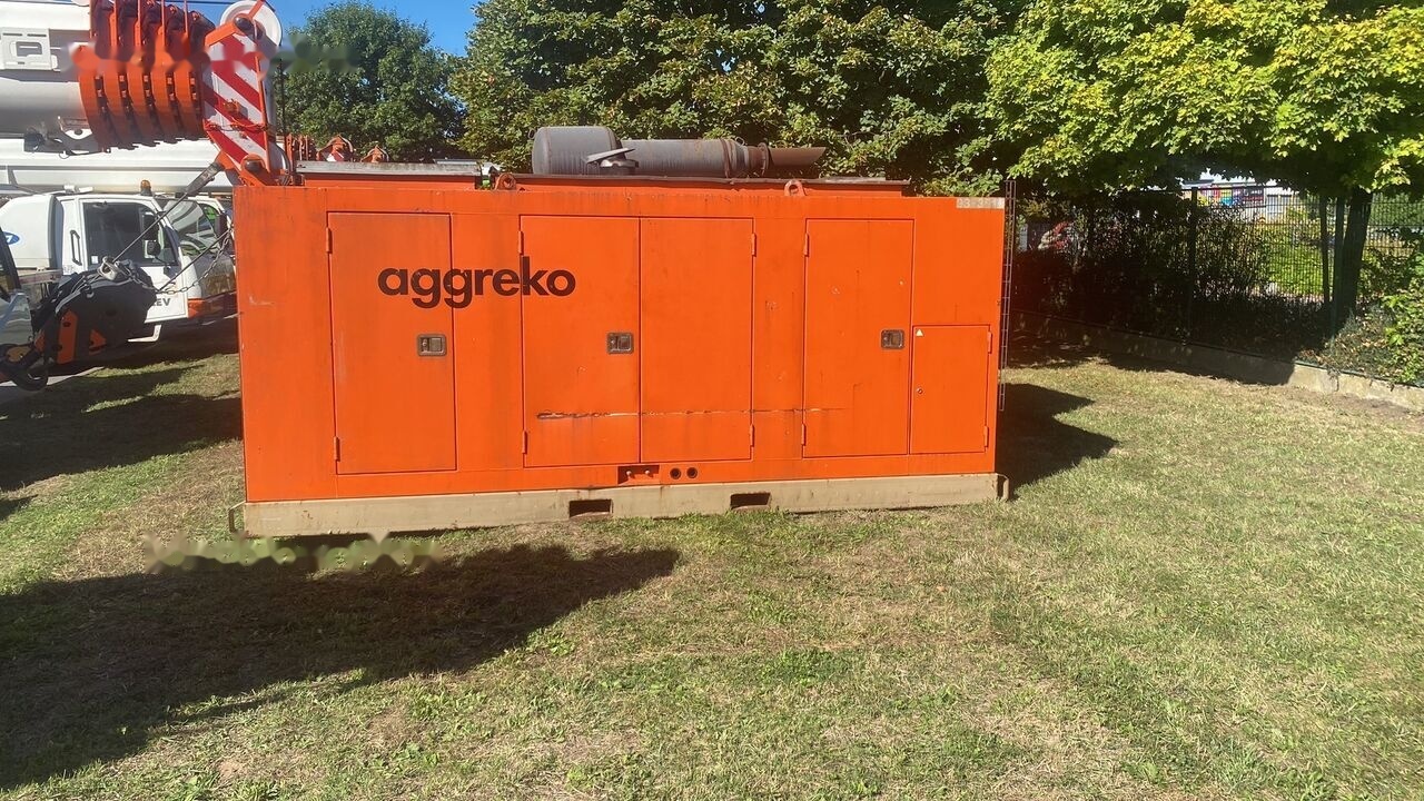 Aggreko Cummins 330 kVa - Generador industriale: foto 1 Aggreko Cummins 330 kVa - Generador industriale: foto 1