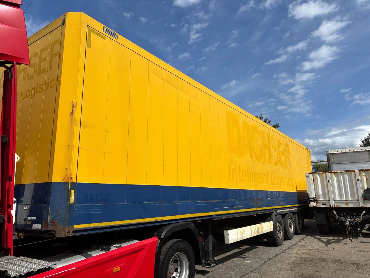 Krone SD Textilkoffer/Luft/Scheibe - Semirremolque caja cerrada: foto 1 Krone SD Textilkoffer/Luft/Scheibe - Semirremolque caja cerrada: foto 1