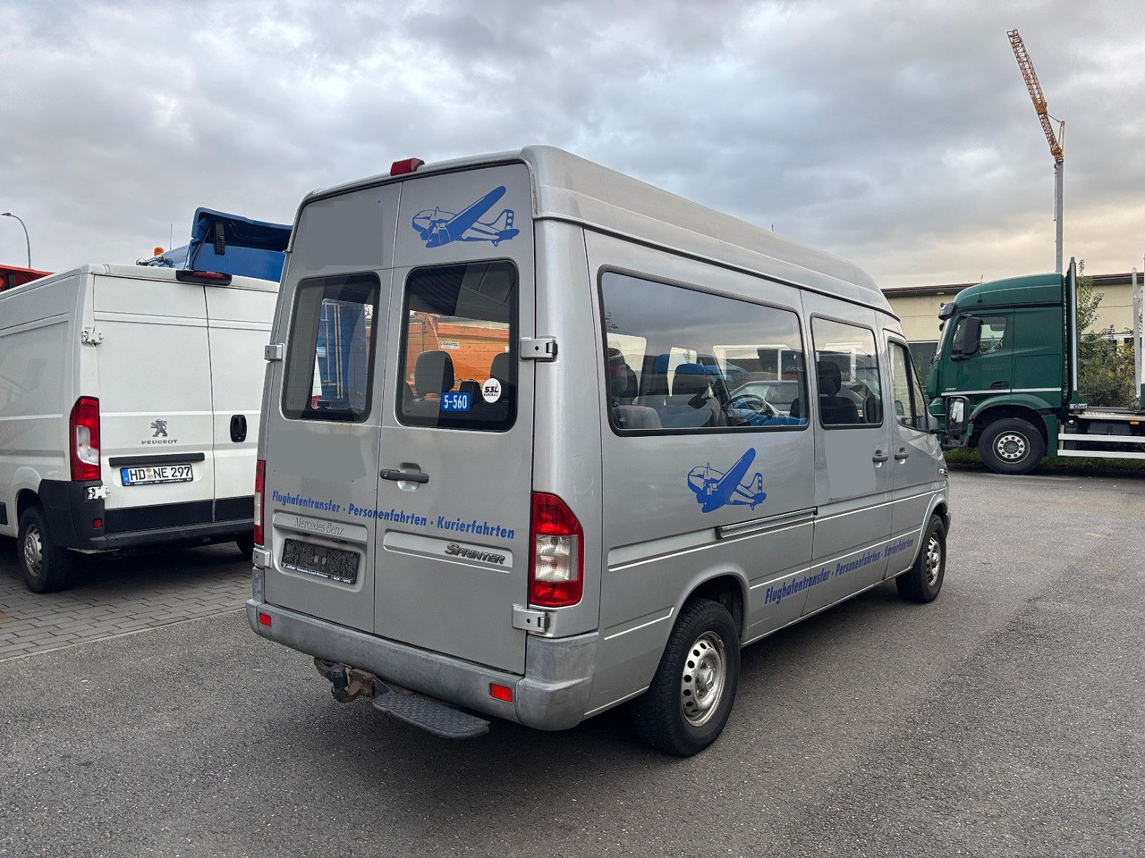 Mercedes-Benz 211 CDI 9 Sitze - Furgoneta de pasajeros: foto 4 Mercedes-Benz 211 CDI 9 Sitze - Furgoneta de pasajeros: foto 4