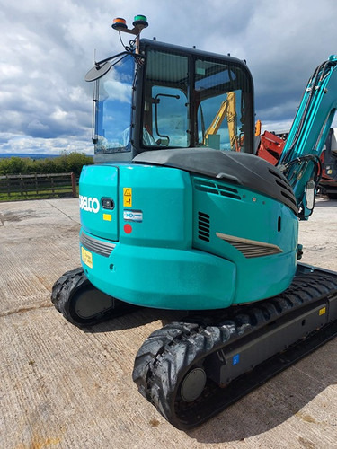 Kobelco SK 55SRX-6 - Excavadora: foto 3 Kobelco SK 55SRX-6 - Excavadora: foto 3