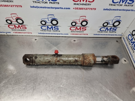 Case 1394, 1494, Hydraulic Lift Assistor Cylinder, Assistor Ram K311619, K311542 - Hidráulica: foto 2 Case 1394, 1494, Hydraulic Lift Assistor Cylinder, Assistor Ram K311619, K311542 - Hidráulica: foto 2