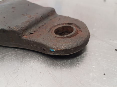 Case 5120, 5140, 5130 Hitch Arm Bracket Lhs 1974318c1, 1974318c2, 1974318c3 - Bastidor/ Chasis: foto 5 Case 5120, 5140, 5130 Hitch Arm Bracket Lhs 1974318c1, 1974318c2, 1974318c3 - Bastidor/ Chasis: foto 5