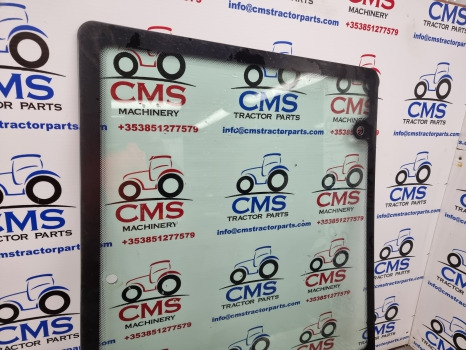 Case Ford New Holland 40, 60, Tm, Mxm Se Cab Side Glass Rh 82029320, 82009812 - Ventana y piezas: foto 2 Case Ford New Holland 40, 60, Tm, Mxm Se Cab Side Glass Rh 82029320, 82009812 - Ventana y piezas: foto 2