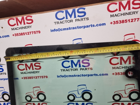Case Ford New Holland 40, 60, Tm, Mxm Se Cab Side Glass Rh 82029320, 82009812 - Ventana y piezas: foto 4 Case Ford New Holland 40, 60, Tm, Mxm Se Cab Side Glass Rh 82029320, 82009812 - Ventana y piezas: foto 4