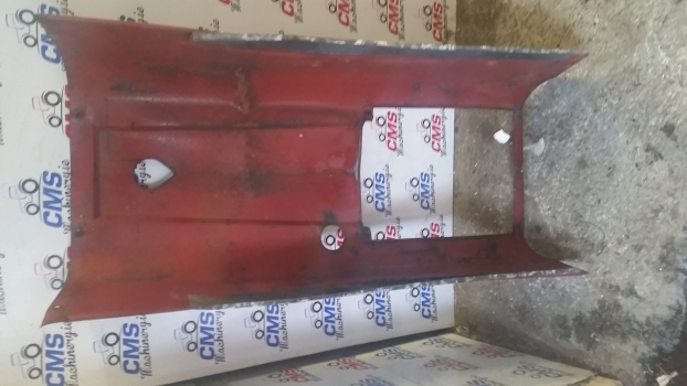 Case International 364, 444, 374, 2350 Engine Bonnet Hood Panel 3114083r2 - Capota para Tractor: foto 3 Case International 364, 444, 374, 2350 Engine Bonnet Hood Panel 3114083r2 - Capota para Tractor: foto 3
