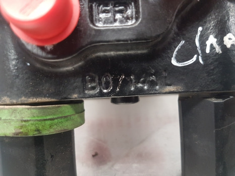 Claas Arion 530, Arion 500, 600, Brake Master Cylinder 11253932, 0021585080 - Válvula de freno para Maquinaria agrícola: foto 4 Claas Arion 530, Arion 500, 600, Brake Master Cylinder 11253932, 0021585080 - Válvula de freno para Maquinaria agrícola: foto 4