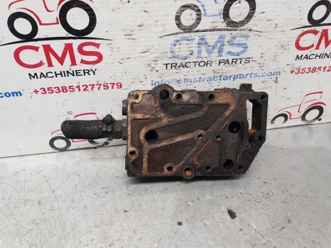 Claas Arion 600 Series 640 Engine Oil Cooler 0011613210, 0011350580 - Enfriador de aceite para Tractor: foto 1 Claas Arion 600 Series 640 Engine Oil Cooler 0011613210, 0011350580 - Enfriador de aceite para Tractor: foto 1