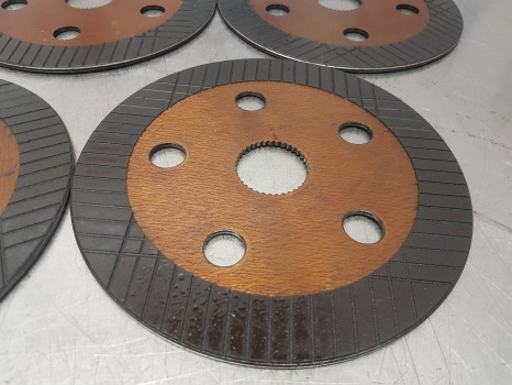 Claas Axos 340, 310 Cx, Cergos, Ceres, Ergos, Celtis Brake Disc Kit 7700055126 - Discos de freno: foto 2 Claas Axos 340, 310 Cx, Cergos, Ceres, Ergos, Celtis Brake Disc Kit 7700055126 - Discos de freno: foto 2