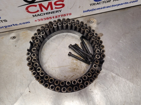 Claas Scorpion 736, 732, 741, 746, 635, 1033 Brake Spring Retainer 0019216090 - Piezas de freno: foto 3 Claas Scorpion 736, 732, 741, 746, 635, 1033 Brake Spring Retainer 0019216090 - Piezas de freno: foto 3
