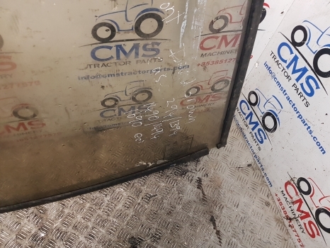 David Brown Case 90, 94 Series 1290, 1394, 1294 Windscreen K262895 K303699 - Ventana y piezas para Tractor: foto 3 David Brown Case 90, 94 Series 1290, 1394, 1294 Windscreen K262895 K303699 - Ventana y piezas para Tractor: foto 3