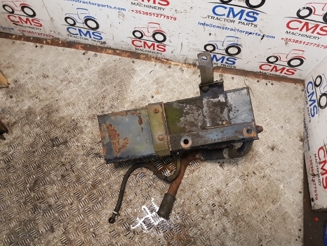 Deutz Dxbis110, 120, 85, 90, Dxab, Hydraulic Tank 04308278, 04338077 - Depósito hidráulico para Tractor: foto 4 Deutz Dxbis110, 120, 85, 90, Dxab, Hydraulic Tank 04308278, 04338077 - Depósito hidráulico para Tractor: foto 4