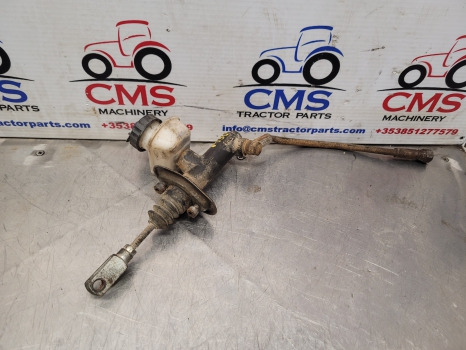 Fiat New Holland F, M, 60 Series F130, M115, 8160 Clutch Master Cylinder 5150299 - Cilindro de embrague para Tractor: foto 1 Fiat New Holland F, M, 60 Series F130, M115, 8160 Clutch Master Cylinder 5150299 - Cilindro de embrague para Tractor: foto 1