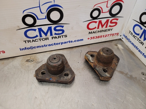 Ford 10 Series 6410 Front Axle King Pin Pair Car115729, K395035, 115729 - Suspensión: foto 1 Ford 10 Series 6410 Front Axle King Pin Pair Car115729, K395035, 115729 - Suspensión: foto 1