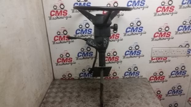 Ford 3230, 3430, 3930, 5130, 4830, 4630 Steering Column E8nn3c529da, 83982650 - Columna de dirección para Tractor: foto 1 Ford 3230, 3430, 3930, 5130, 4830, 4630 Steering Column E8nn3c529da, 83982650 - Columna de dirección para Tractor: foto 1