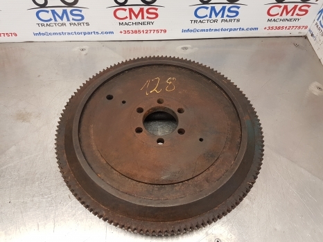 Ford 4100, 4200, 4410, 4500 Engine Flywheel E0nn6375fa, C7nn6375k, 86529653 - Volante de inercia para Tractor: foto 2 Ford 4100, 4200, 4410, 4500 Engine Flywheel E0nn6375fa, C7nn6375k, 86529653 - Volante de inercia para Tractor: foto 2
