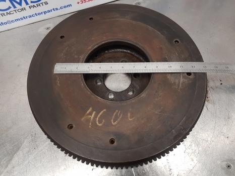 Ford 4100, 4200, 4410, 4500 Engine Flywheel E0nn6375fa, C7nn6375k, 86529653 - Volante de inercia para Tractor: foto 5 Ford 4100, 4200, 4410, 4500 Engine Flywheel E0nn6375fa, C7nn6375k, 86529653 - Volante de inercia para Tractor: foto 5