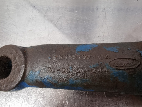 Ford 6600, 5600, 6600, 5000 Front Axle Steering Arm C5nn3130a, 81802816 - Dirección: foto 3 Ford 6600, 5600, 6600, 5000 Front Axle Steering Arm C5nn3130a, 81802816 - Dirección: foto 3