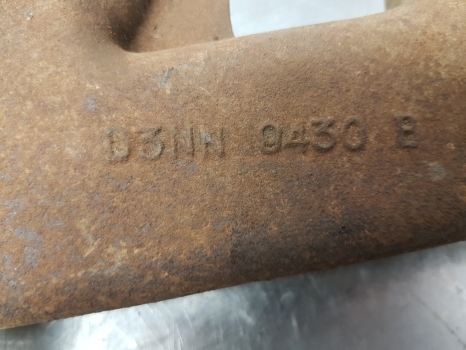 Ford 6610 Exhaust Manifold D3nn9430b, 1837151, 81837151 - Colector de escape para Tractor: foto 3 Ford 6610 Exhaust Manifold D3nn9430b, 1837151, 81837151 - Colector de escape para Tractor: foto 3