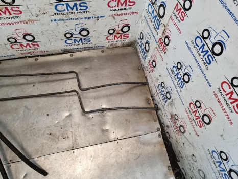 Ford 8340, 7840, 8240, Transmission Oil Cooler Pipes, Tubes 82006300, 82016764 - Radiador: foto 3 Ford 8340, 7840, 8240, Transmission Oil Cooler Pipes, Tubes 82006300, 82016764 - Radiador: foto 3